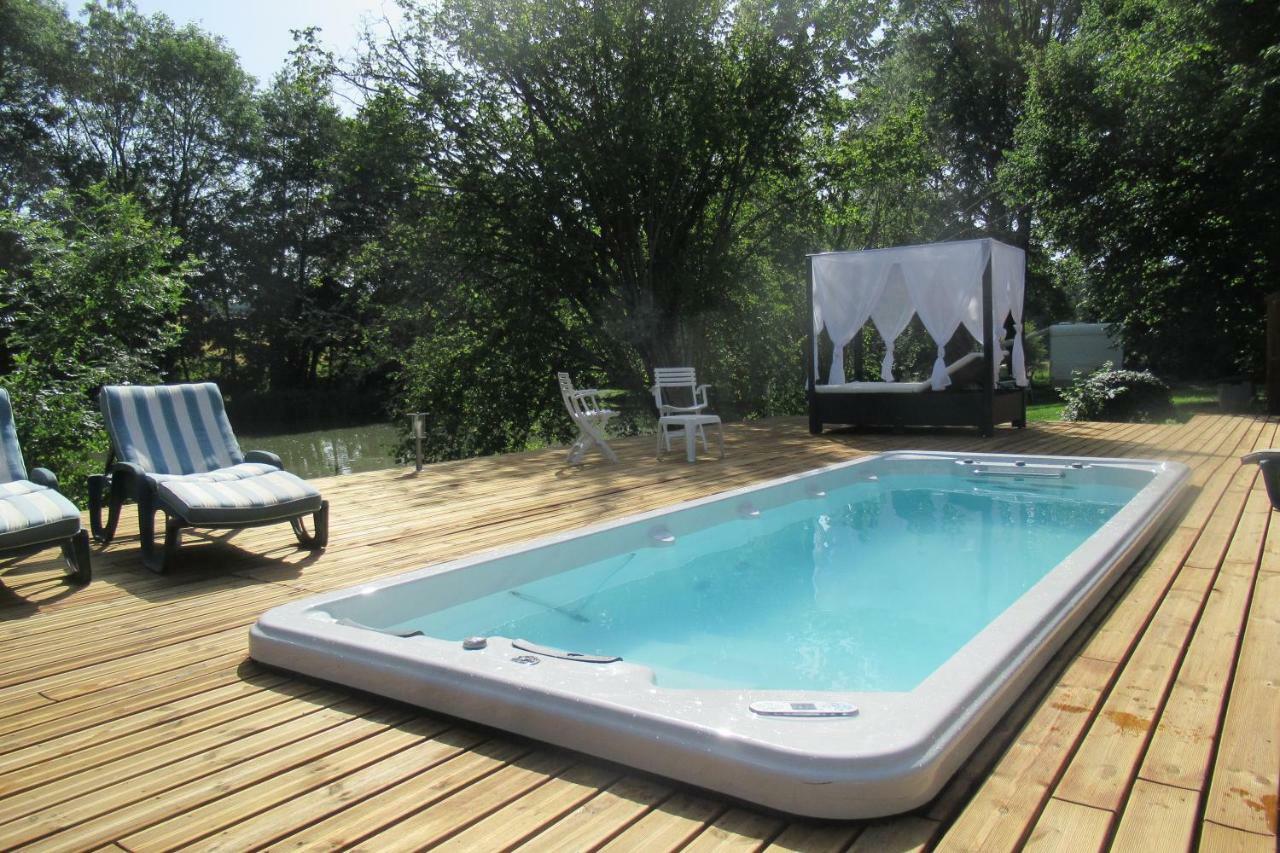 Le Moulin Calme Bed & Breakfast Luceau Luaran gambar
